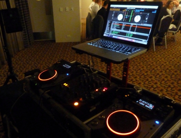 Perth DJ Dav - Disc Jockey Hire - Wedding DJ