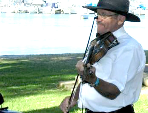 Perth Violinist Fiddle Player - Musician - Bush Band